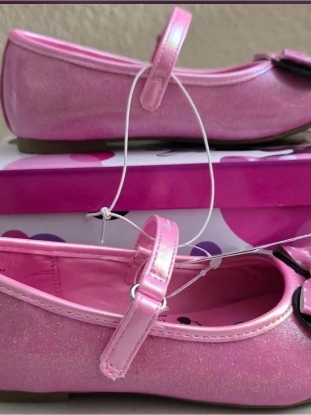Minnie Mouse Girls Pink Sparkle Mary Jane Dress Shoes with Strap